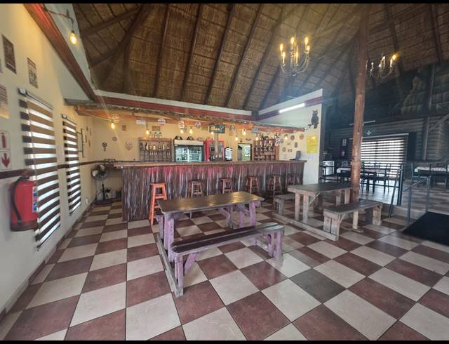 1,502M² RESTAURANT FOR SALE IN VAALPARK